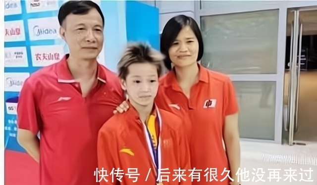 小姑娘|记者问全红婵陈芋汐:你们买吉祥物了吗?红姐:没有,不给出去