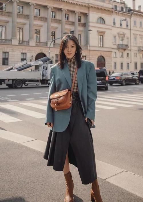 女人如果不差钱的话，早春建议多穿这3件衣服，时髦洋气又提气质