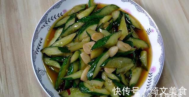 炝炒黄瓜|黄瓜的新做法,脆爽入味,做法简单,比拍黄瓜好吃多了!
