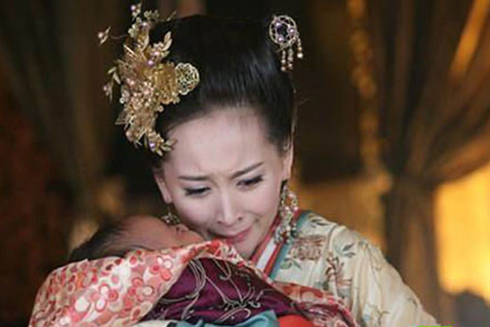 冒死|一婴儿被判死刑，监狱小吏冒死搭救，多年后却成为一代明君