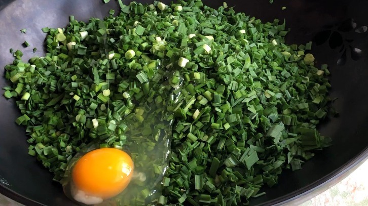  韭菜素馅饺子好吃的秘诀，不加1粒盐，比大虾还鲜，比肉饺子还香