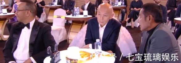 北影节颁奖礼晚会刘晓庆发言获全场鼓掌，陈道明一句话逗笑巩俐