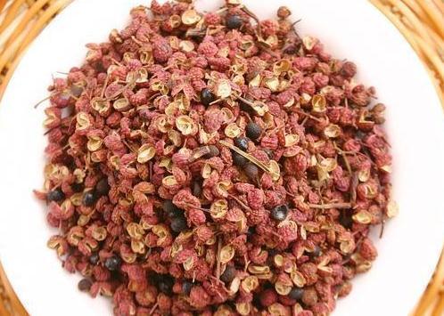 生姜|花椒和生姜哪个祛湿效果好，怎样吃才能更好排出湿气