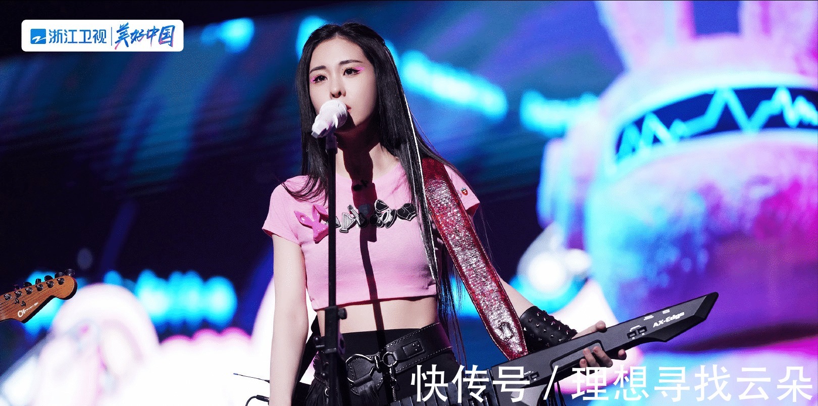 网友票选《闪光的乐队》三公舞台,前二优势很大,2位老将人气低