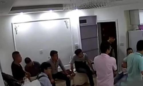 黄女士|120万的房子装修后,门锁竟被换了夫妻俩还被卖给了别人