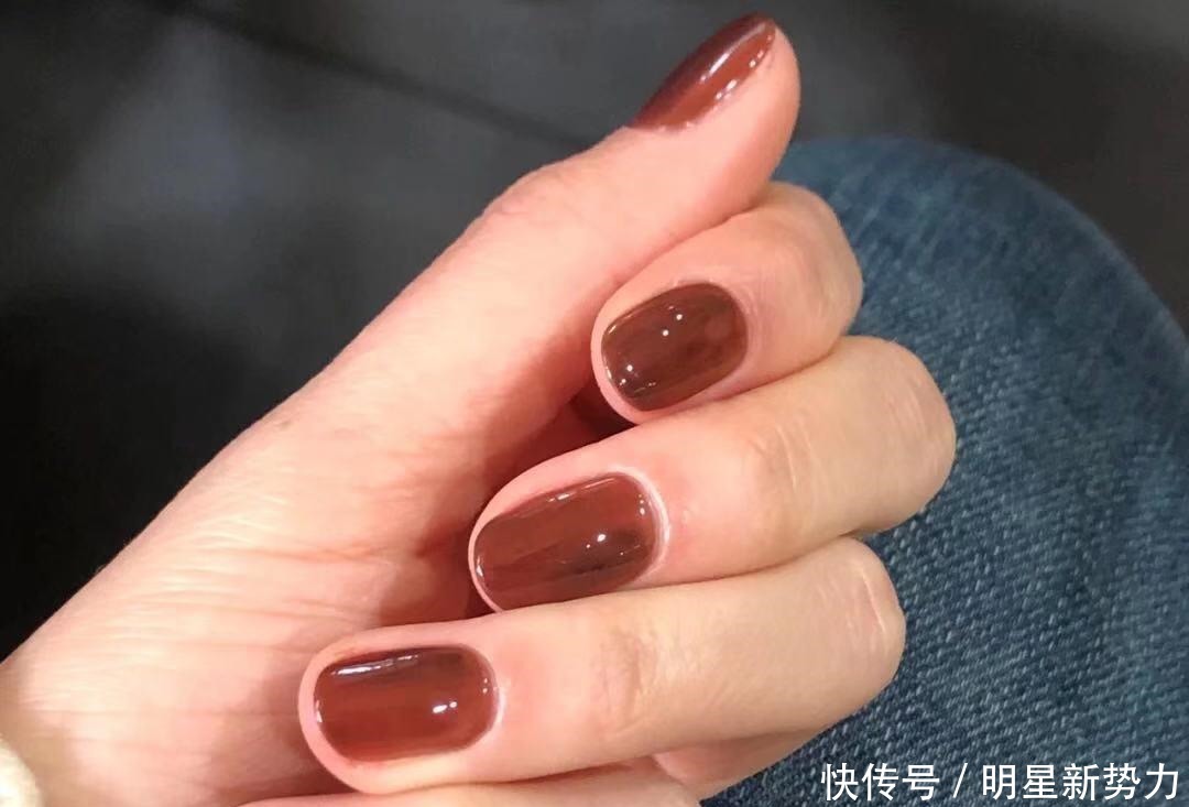 焦糖色|指甲油绚丽多彩的指尖人生!