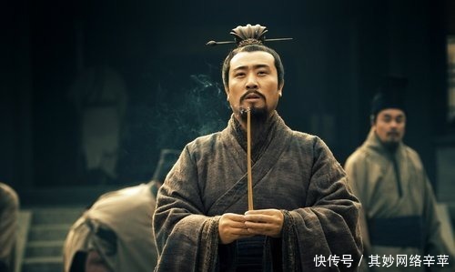 孙权|孙权刘备都敢称帝,为什么曹操始终不敢称帝?