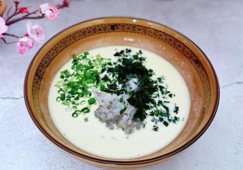 早餐饼,搭配3种鲜味食材,好吃好做5分钟上桌,家人喜欢