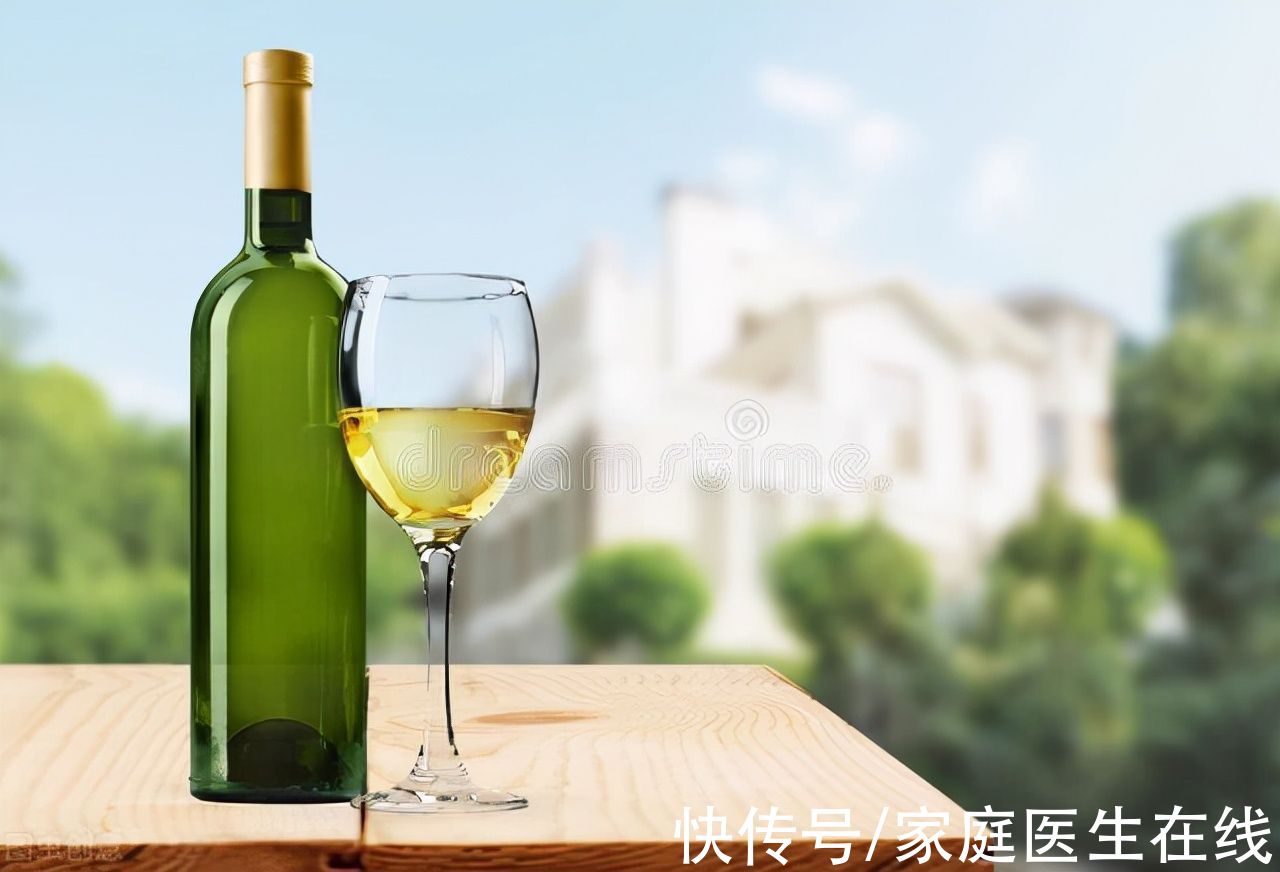 发病|经常喝酒、熬夜却不得老年痴呆？或已患上青年型痴呆症，发病很高