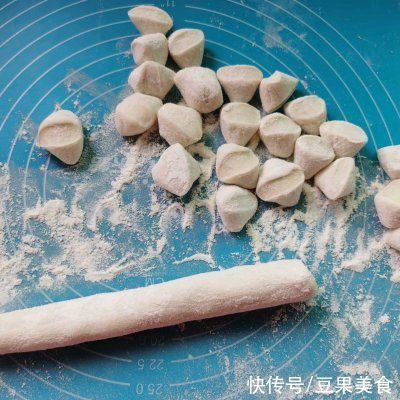 冬瓜裙带菜饺子|学会鲜掉眉毛的猪肉冬瓜裙带菜饺子,早餐不用愁