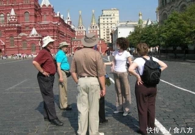 你觉得自己酒量大?去俄罗斯看看,东北人都放下了手上的酒瓶