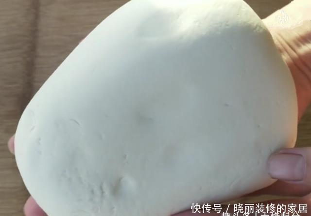 面团|1盒牛奶1碗面粉教你做奶香馒头,做法简单营养美味,女儿最爱吃