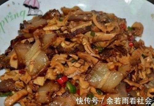 腊肉炒芦笋|爸爸天天去小姑家里吃饭,不在家吃,去吃了一顿才明白原因!