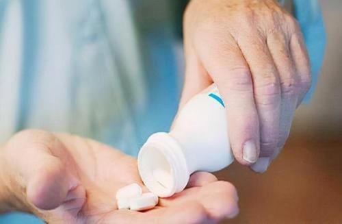 二甲双胍|糖尿病患者每天吃二甲双胍,花几分钟时间搞清这5个问题,很重要