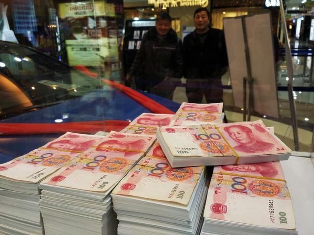 按揭|买房时，该选“一次性付款”还是“按揭30年”经济学家给出答案