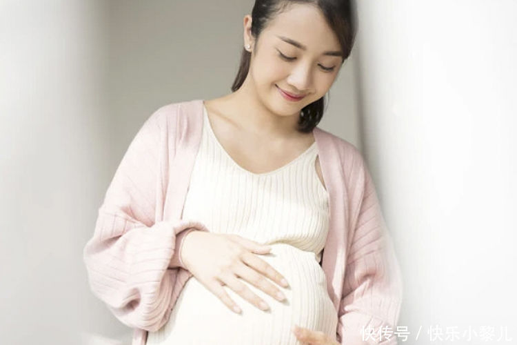 西瓜|准爸爸体验当孕妇，在肚上绑西瓜，一天就受不了