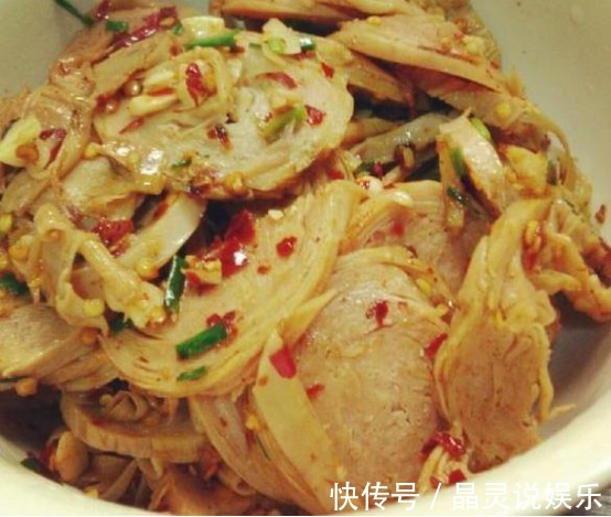 朋友来家里小聚，下酒又下饭，而且营养丰富，待客倍有面