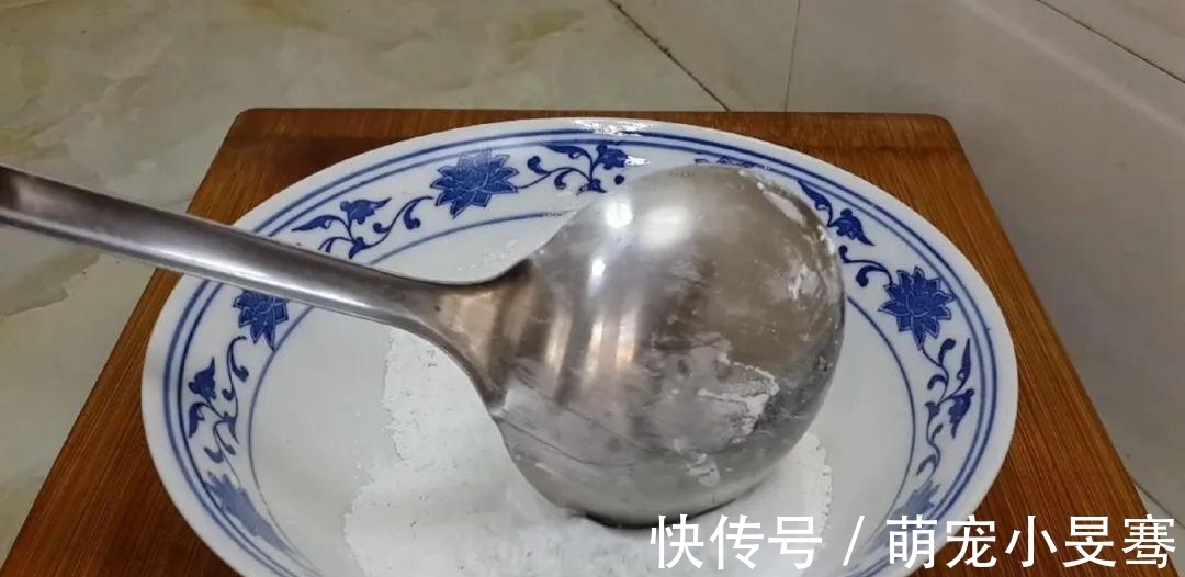 面团|糯米粉这样做才简单，加半碗红豆，软糯又香甜，比吃蛋糕还舒服