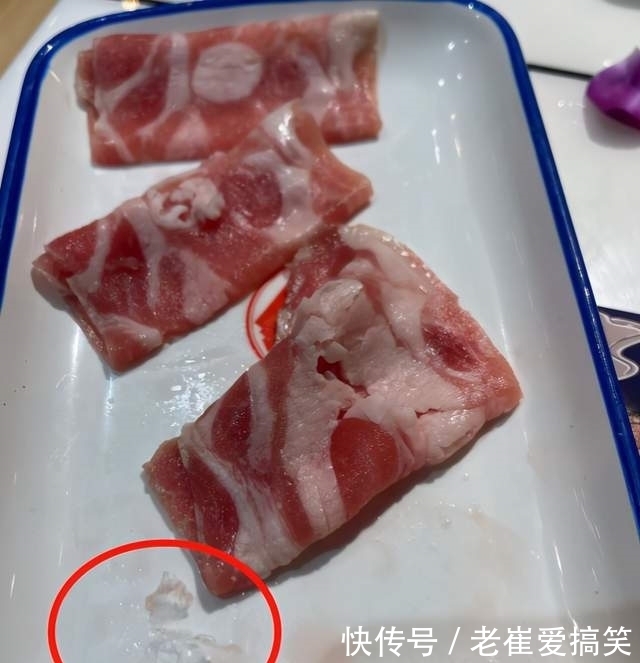 天花板|陈赫火锅店又双叒出事!顾客吃出塑料拒赔钱,肥牛被指是碎肉合成