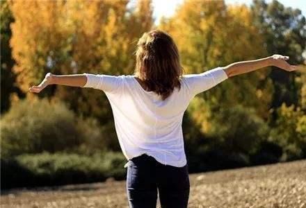 万物生长|俗话说“阳气足人长寿，阳气衰人早夭”教你6个方法，补足阳气