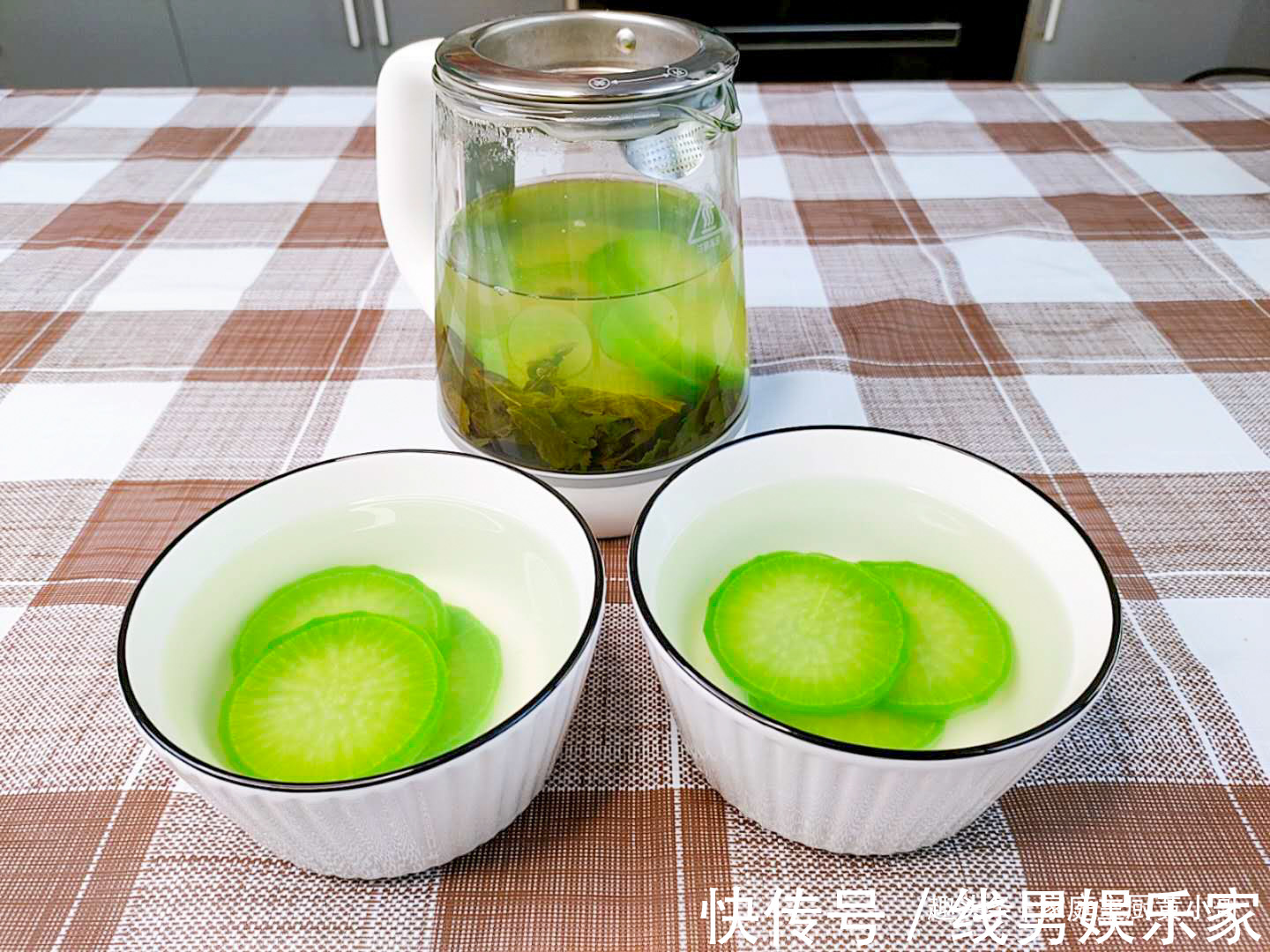 奶奶|93岁奶奶喝了一辈子的萝卜茶，做法过程全部教你，很简单也营养