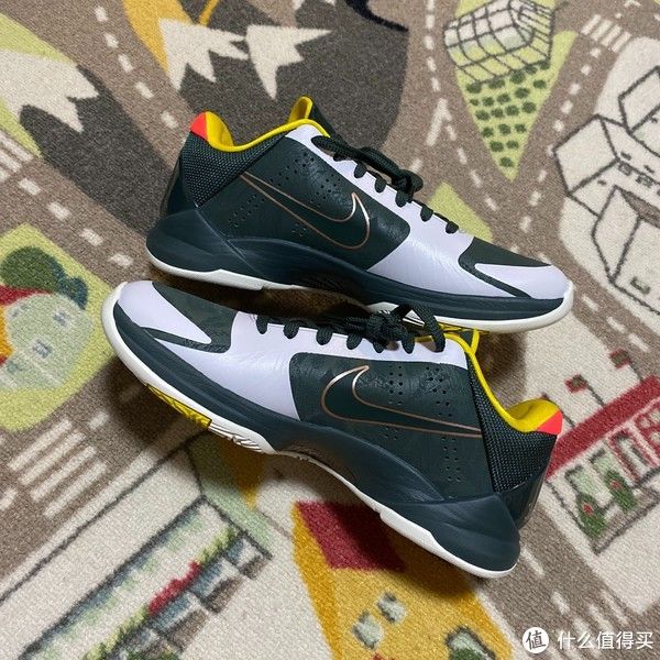 salute 我的第N双鞋 篇一百三十：致科比致经典！Nike Zoom Kobe V Protro EYBL