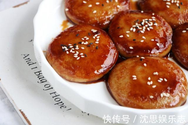 一款甜糯无比的滋粑，半个芋头1碗糯米粉，比汤圆都好吃