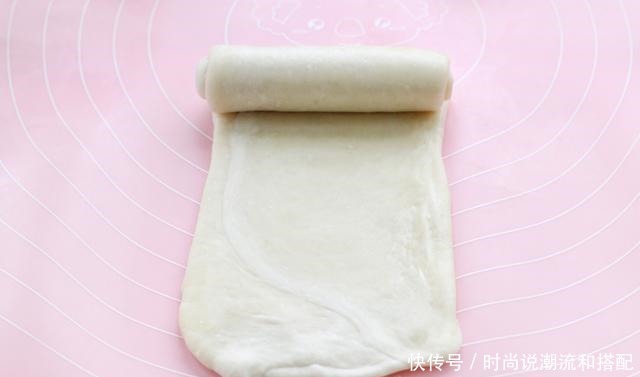 油酥饼做法并不难,掌握正确配方和比例,保证层层酥脆一碰就掉渣