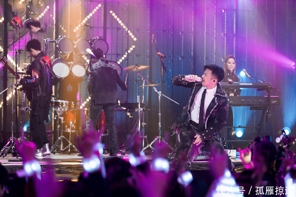 一线 被嘲抛妻弃子后的谢霆锋,为何还能够活跃在一线