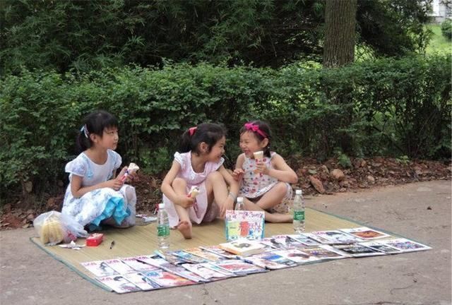 孩子|“商业鬼才”初中生,摆地摊8天赚2万元,网友:经济头脑让人佩服