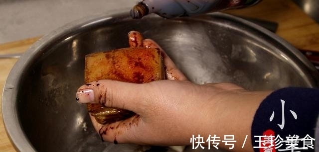 正宗梅菜扣肉的做法,超详细教程,在家也能做出饭店的味道