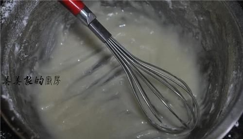 搅拌均匀|别鼓捣电饭锅蛋糕了，现在流行它！比戚风蛋糕更柔软，简单零失败