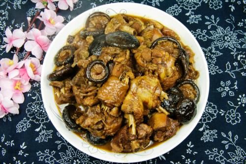 焯水|炖鸡肉，万不可直接焯水，还需多做1步，鸡肉鲜香嫩滑，没腥味