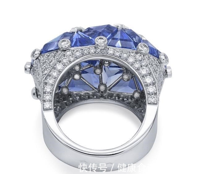 戒指&香奈儿,拼镶蓝宝石戒指,星空般浪漫!
