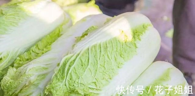 西蓝花|冬天皮肤干燥,别光喝水,8种“高维C”食物要多吃,水润气色好!