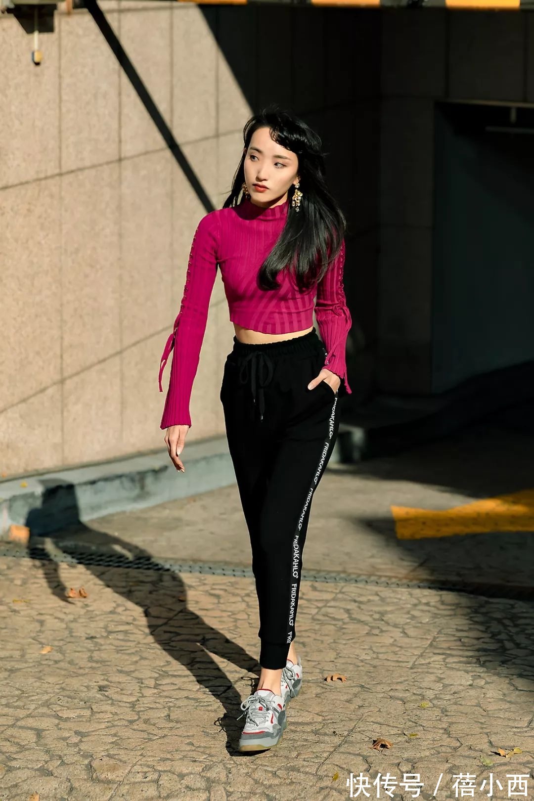 大长腿|别穿大一号了,今年流行“上短下长”法则,轻松打造逆天大长腿!