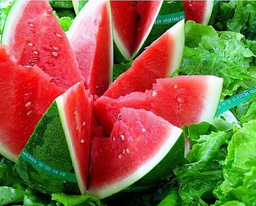 女人愛美，常吃三種食物，刮油消脂，排毒減肥，營養又瘦身