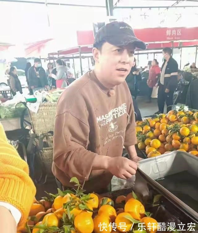 佟丽娅黄渤陈赫等菜市场录节目,丫丫化身“水果西施”真人超美