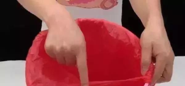 垃圾桶|把洁面瓶放到垃圾桶里，不需要买垃圾袋，一年可以节约数百个