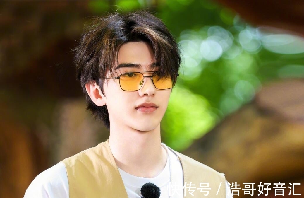 懲罰|黃旭熙和蔡徐坤的對話暗示了他在跑男無可替代的地位,難怪能常駐