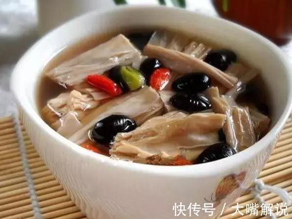 美食推荐干锅莲藕菜花,黑豆冰糖炖腐竹,蚕豆爆牛肉粒的做法