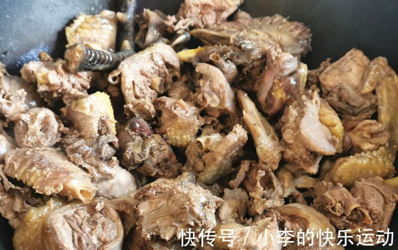 炖鸡要不要先汆水?看看步骤就懂了,炖的不好吃是因为少了这步