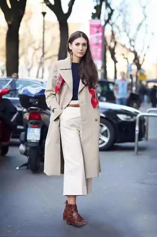 最适合秋冬季节的大地色系这样穿，想不吸睛都难