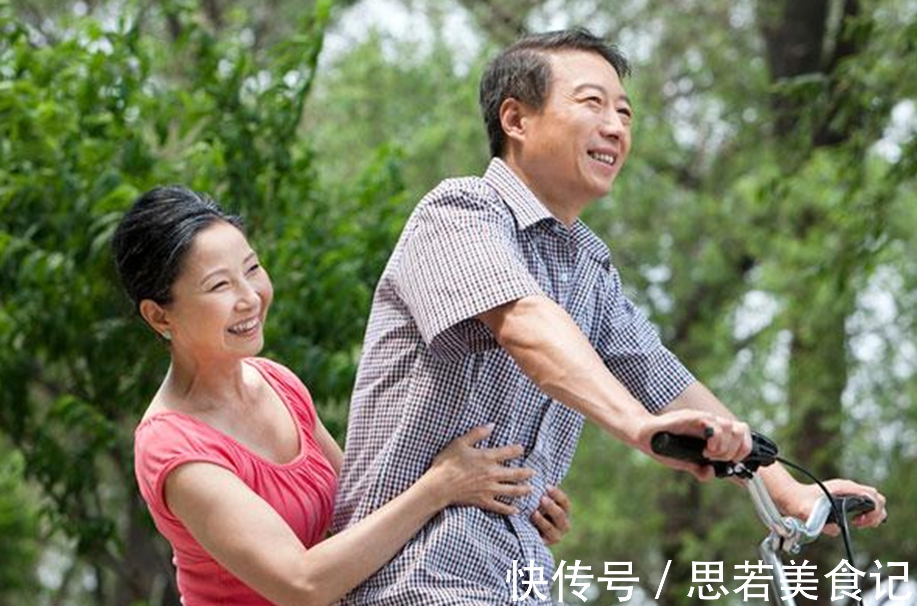 张奶奶|老年人的夫妻生活,最晚能到多大年纪?三个奶奶说出了心里话