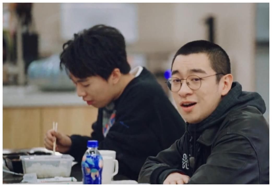 桃花坞|《桃花坞》坞长不好选！