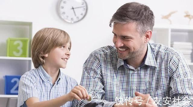 特征|男人容易遗传给儿子3个特征,妈妈再漂亮也难干扰,你孩子中几个