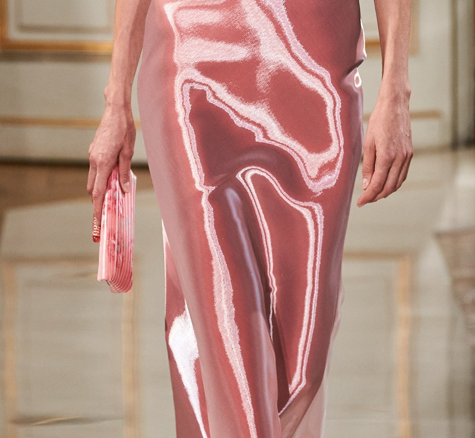 87岁的阿玛尼老爷子，依然是把高级做得最优雅的人|T型台 | shine