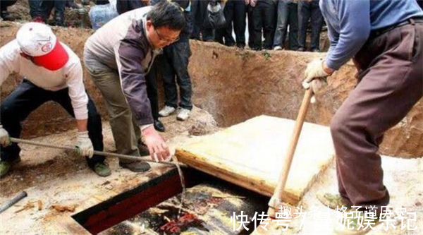 骗局!武大郎墓葬出土后,专家打开棺椁一看,揭开了长达600多年的骗局