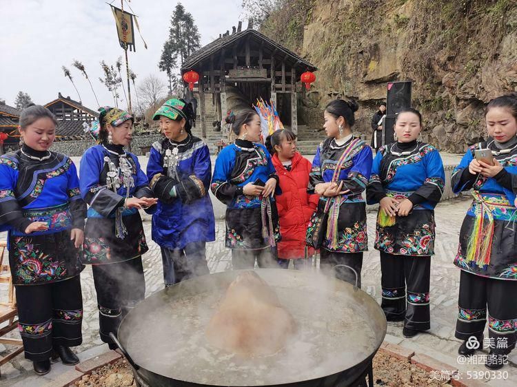 神秘湘西过大年：做客国茶村