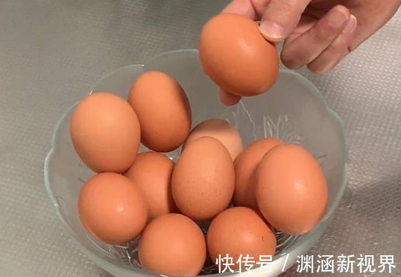 做水煮蛋，不要直接用水煮！做好4点，又香又嫩，好剥壳，更营养